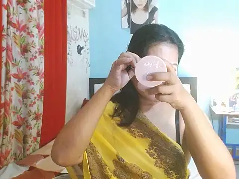 PearlOfAsia21 online show from February 12, 2:11 am