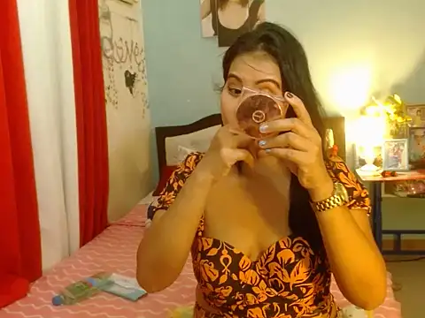 PearlOfAsia21 online show from February 4, 10:00 am