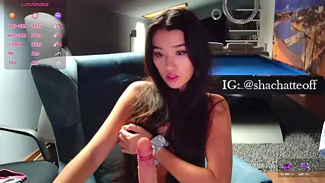 shachatteof online show from October 4, 8:38 am