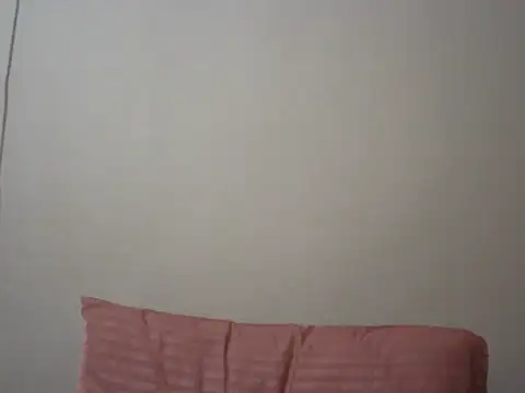 Snapshot of bellachow10 chatting on September 9, 7:29 am bellachow10 online show from September 9, 7:29 am
