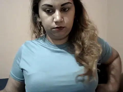 bellachow10 online show from January 7, 6:57 pm