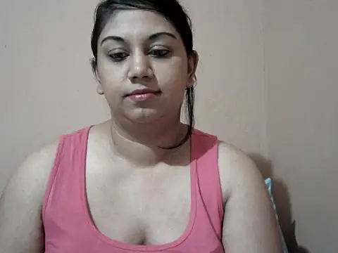 bellachow10 online show from April 3, 10:00 am