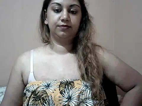 bellachow10 online show from January 16, 8:02 pm