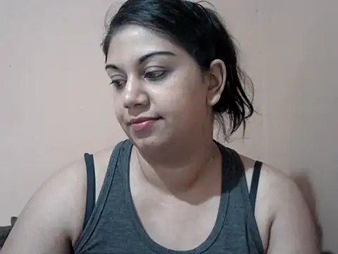 bellachow10 online show from May 7, 7:56 am