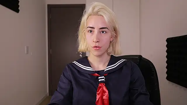 laliwhite online show from November 1, 11:31 pm