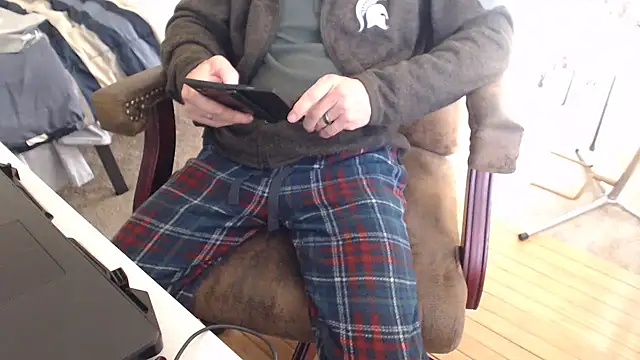 QueenDenizeAndTheCaptain online show from December 3, 3:17 pm