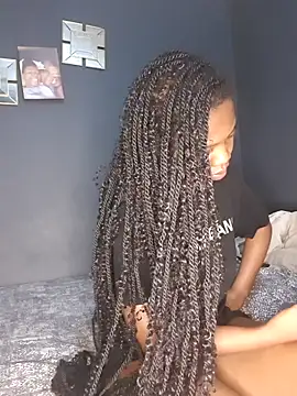 Snapshot of SheisBlacq chatting on March 1, 9:59 pm SheisBlacq online show from March 1, 9:59 pm