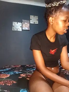 Snapshot of SheisBlacq chatting on September 28, 8:27 pm SheisBlacq online show from September 28, 8:27 pm