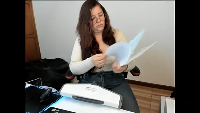 kayortiiz online show from March 5, 12:07 am