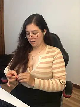 kayortiiz online show from July 9, 12:22 am