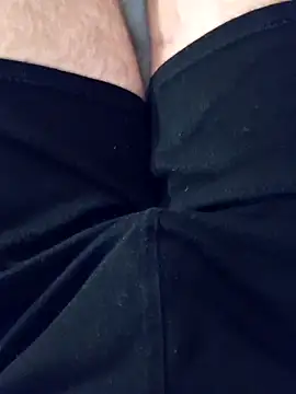 Snapshot of mickzizi chatting on January 20, 8:41 am mickzizi online show from January 20, 8:41 am