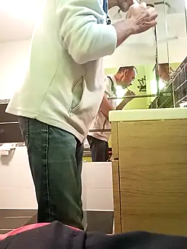 mickzizi online show from April 28, 6:18 am