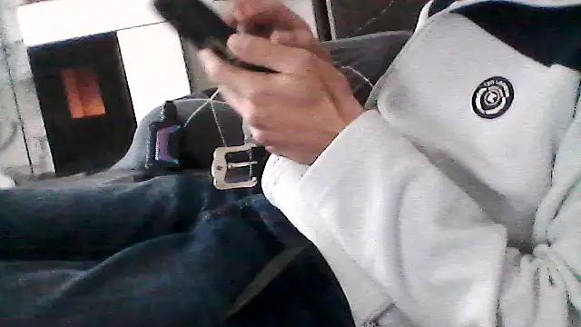 mickzizi online show from April 1, 7:20 am