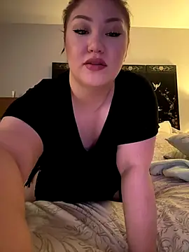 Snapshot of RosieDixx chatting on December 4, 8:50 am RosieDixx online show from December 4, 8:50 am