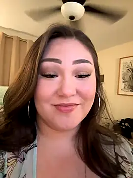 Snapshot of RosieDixx chatting on October 5, 4:47 am RosieDixx online show from October 5, 4:47 am