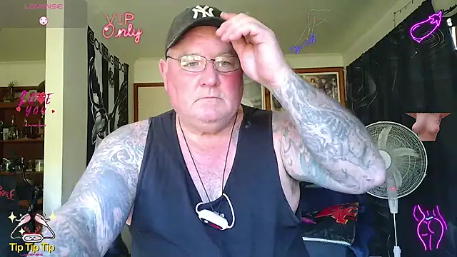 Snapshot of HOTANAL chatting on July 17, 2:42 am HOTANAL online show from July 17, 2:42 am