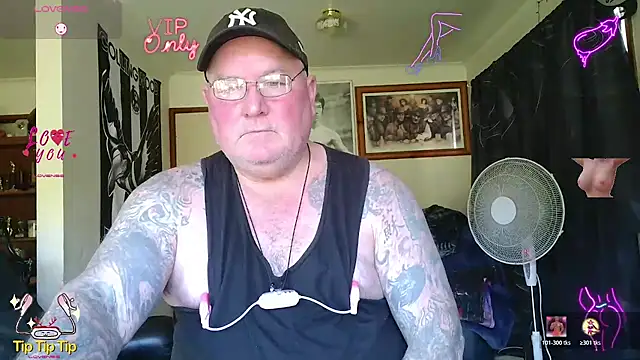 Snapshot of HOTANAL chatting on July 18, 1:58 am HOTANAL online show from July 18, 1:58 am