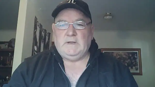 Snapshot of HOTANAL chatting on October 1, 10:13 pm HOTANAL online show from October 1, 10:13 pm