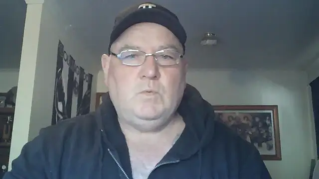 Snapshot of HOTANAL chatting on October 14, 10:31 pm HOTANAL online show from October 14, 10:31 pm