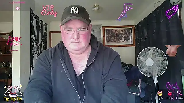 Snapshot of HOTANAL chatting on July 10, 3:17 am HOTANAL online show from July 10, 3:17 am