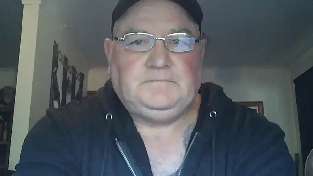 Snapshot of HOTANAL chatting on October 6, 10:21 pm HOTANAL online show from October 6, 10:21 pm