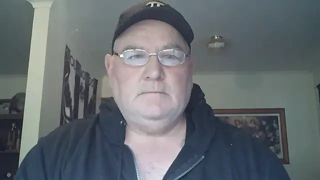 Snapshot of HOTANAL chatting on September 26, 10:49 pm HOTANAL online show from September 26, 10:49 pm