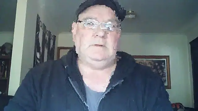 Snapshot of HOTANAL chatting on September 24, 10:48 pm HOTANAL online show from September 24, 10:48 pm