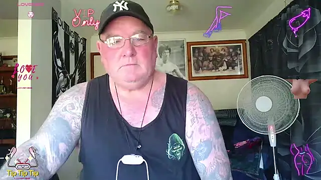 Snapshot of HOTANAL chatting on June 17, 1:49 am HOTANAL online show from June 17, 1:49 am
