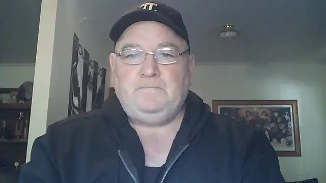 Snapshot of HOTANAL chatting on September 27, 11:33 pm HOTANAL online show from September 27, 11:33 pm