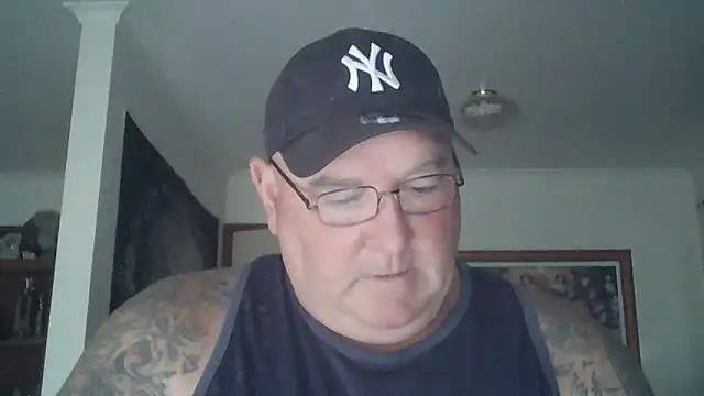 Snapshot of HOTANAL chatting on March 17, 4:29 am HOTANAL online show from March 17, 4:29 am