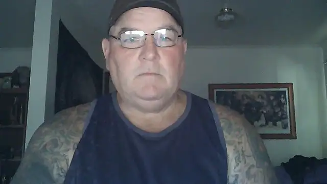 Snapshot of HOTANAL chatting on February 25, 1:30 am HOTANAL online show from February 25, 1:30 am