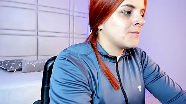 kimbrownn online show from April 15, 11:27 am