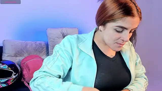 kimbrownn online show from November 28, 11:27 pm