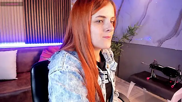 kimbrownn online show from February 7, 10:45 am