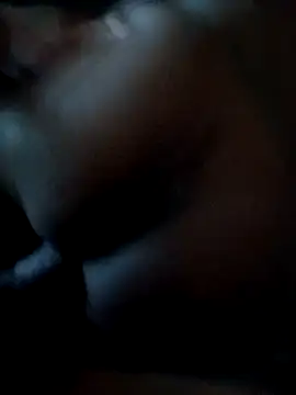 Snapshot of yellowwetfox chatting on October 25, 1:45 pm yellowwetfox online show from October 25, 1:45 pm