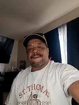 Snapshot of yellowwetfox chatting on March 6, 4:38 pm yellowwetfox online show from March 6, 4:38 pm