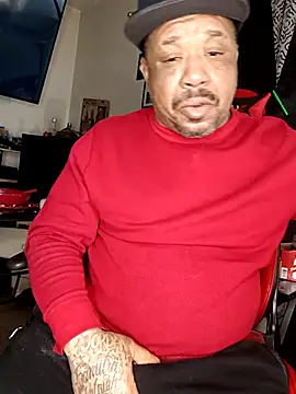 Snapshot of yellowwetfox chatting on March 1, 2:26 am yellowwetfox online show from March 1, 2:26 am