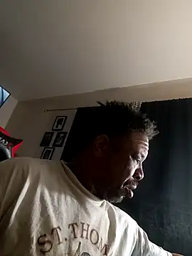 Snapshot of yellowwetfox chatting on February 21, 2:28 am yellowwetfox online show from February 21, 2:28 am