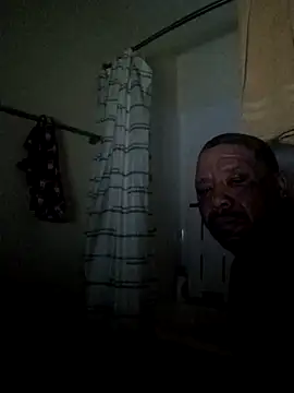 Snapshot of yellowwetfox chatting on February 24, 2:51 pm yellowwetfox online show from February 24, 2:51 pm