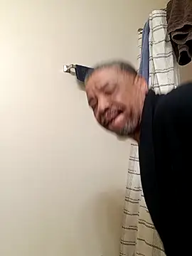 yellowwetfox online show from March 4, 10:34 am