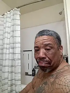 yellowwetfox online show from April 12, 7:50 pm