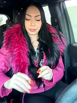 annablisss online show from December 2, 9:05 pm