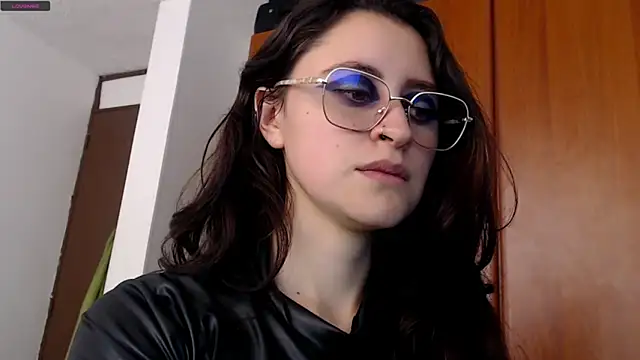 Snapshot of Juls_winter_ chatting on March 12, 7:47 pm Juls winter online show from March 12, 7:47 pm