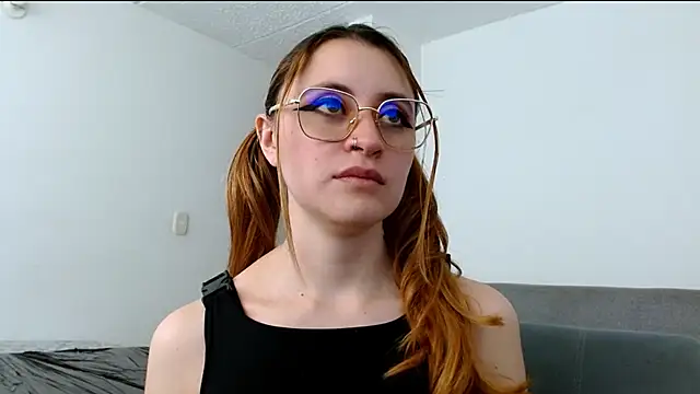 Juls winter  online show from March 31, 5:15 pm