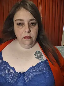 HouseWifeWhore Milf online show from July 3, 12:11 pm