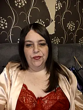 HouseWifeWhore Milf online show from May 8, 11:08 pm