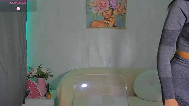 Sarabecker online show from May 22, 8:56 am