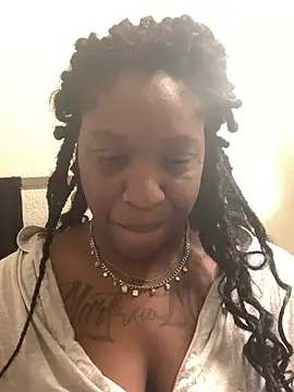 markquanna online show from February 13, 12:54 am