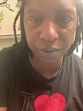 Snapshot of markquanna chatting on July 10, 6:19 pm markquanna online show from July 10, 6:19 pm
