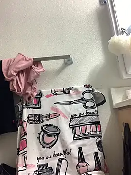 markquanna online show from February 14, 4:07 pm